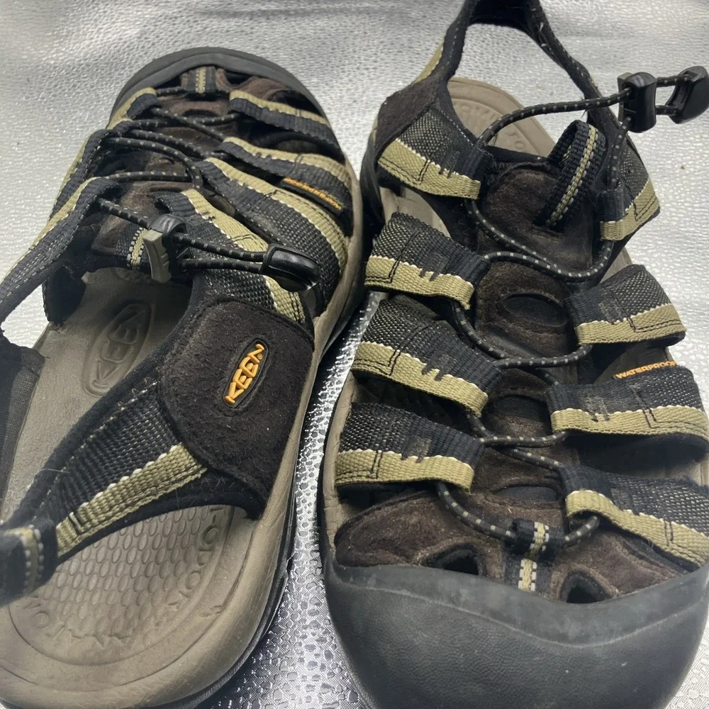 Keen Clearwater CNX US Olive Waterproof Sport Outdoors Mens Sandals Sz 11